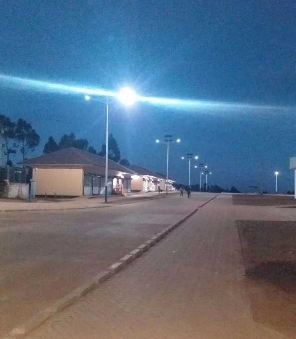 轮台县非洲科特迪瓦太阳能路灯工程